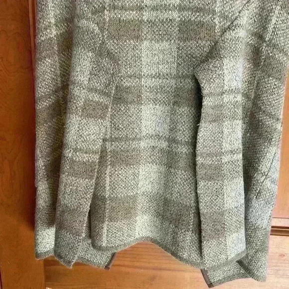 🔥🔥 Perfect For Fall Sweater Vest !! - Picture 6 of 6